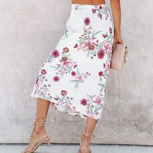 Women’s Floral Midi Skirt. Size S